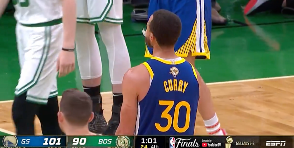 库里收获奥运金牌达成赛事大满贯 库里收获奥运金牌达成赛事大满贯