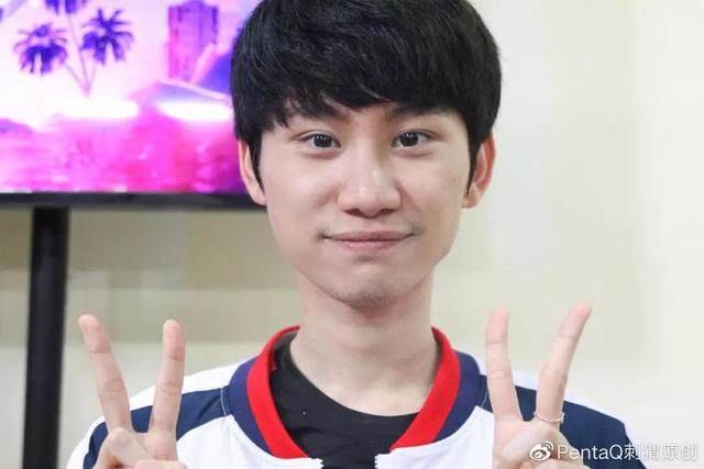 关于Doinb迎来五赛季高光表现,FPX球迷沸腾!的信息 关于Doinb迎来五赛季高光表现,FPX球迷沸腾!的信息