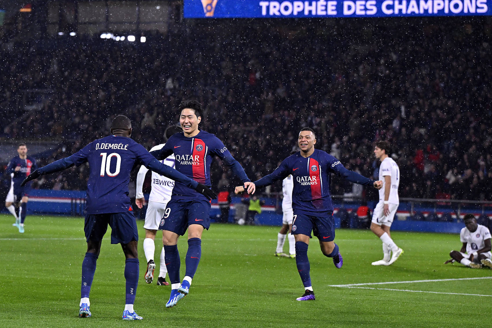 姆巴佩关键节点高光表现，日本队带队取胜！的简单介绍